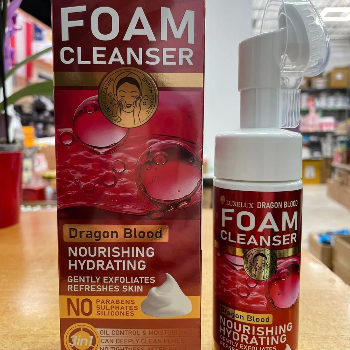 Pianka do twarzy Dragon Blood Nourishing Foam Cleanser
