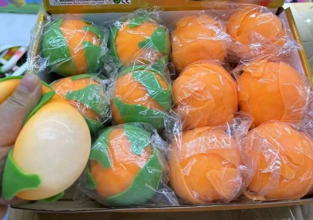 Gniotki Squeeze Toys Banan Pomarańcza 12 szt