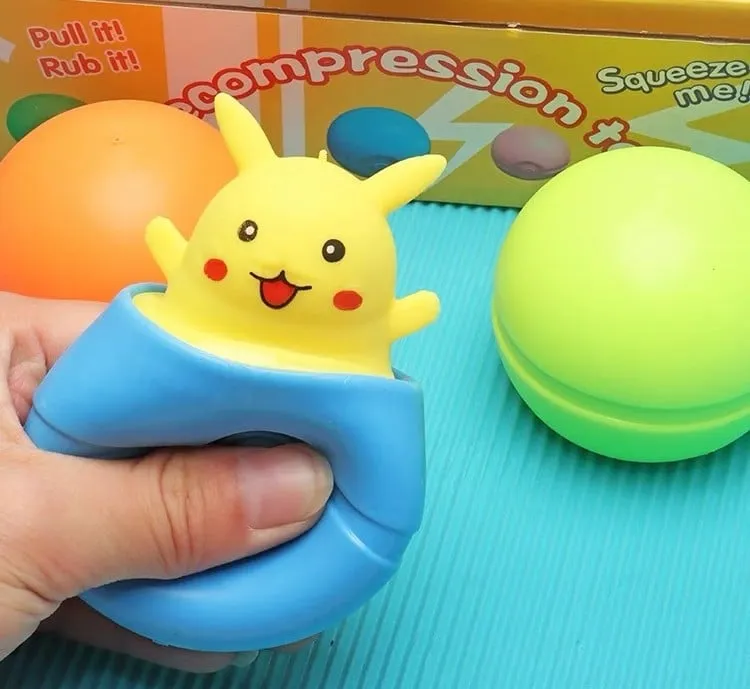 Gniotki Squeeze Toys Pikachu + piłki antystresowe