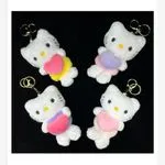 Maskotka Brelok Hello Kitty z Sercem, Pluszowa Zawieszka 12 szt.