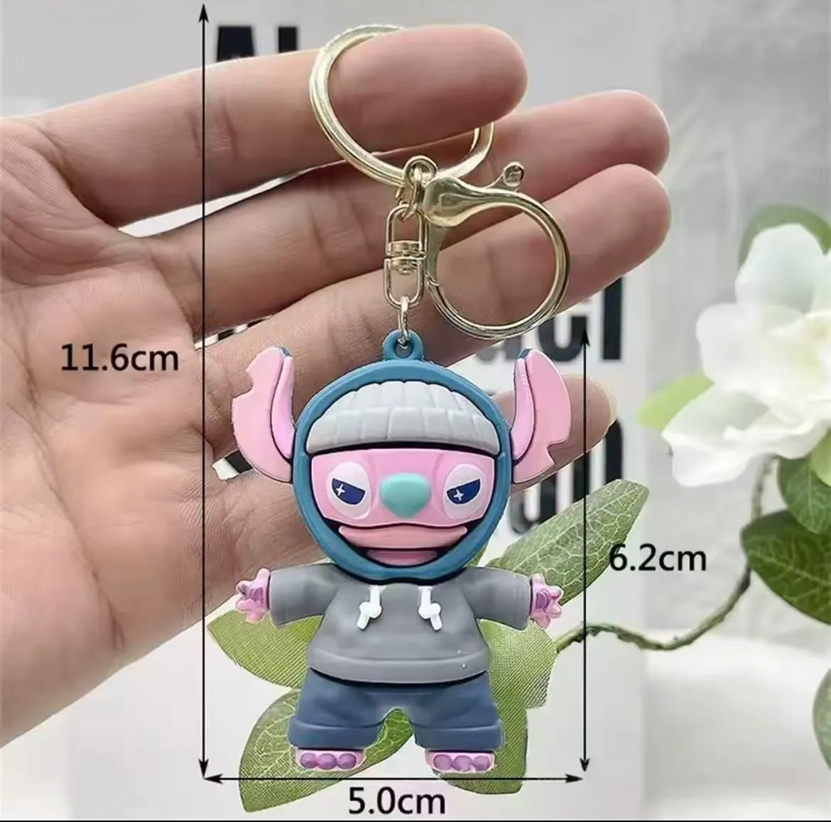 Brelok Stitch w kapturze i dresie 11,6 cm