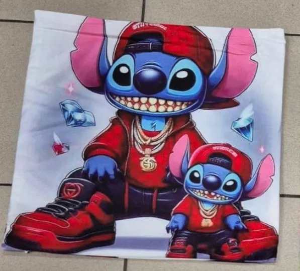 Poszewki 40x40 cm Stitch Lilo & Stitch hip-hop
