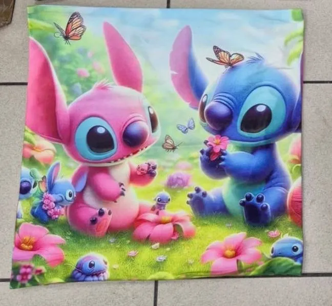 Poszewki 40x40 cm Lilo & Stitch różowo-niebieskie