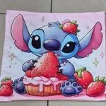 Poszewki 40x40 cm Stitch z truskawkami Lilo & Stitch