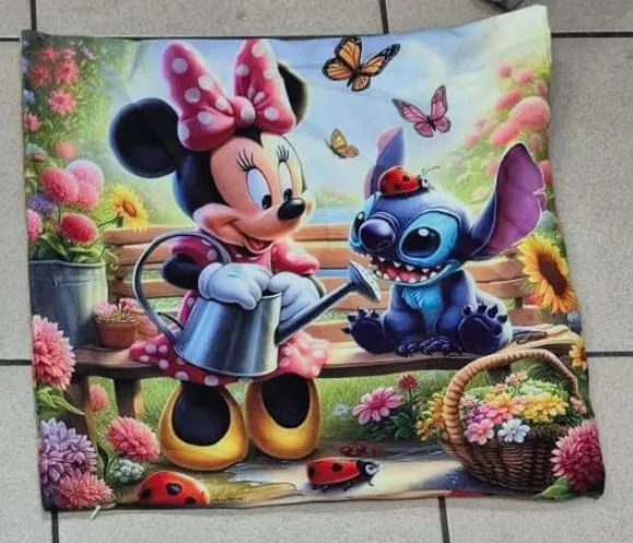 Poduszki 40/40 cm Disney Minnie i Stitch