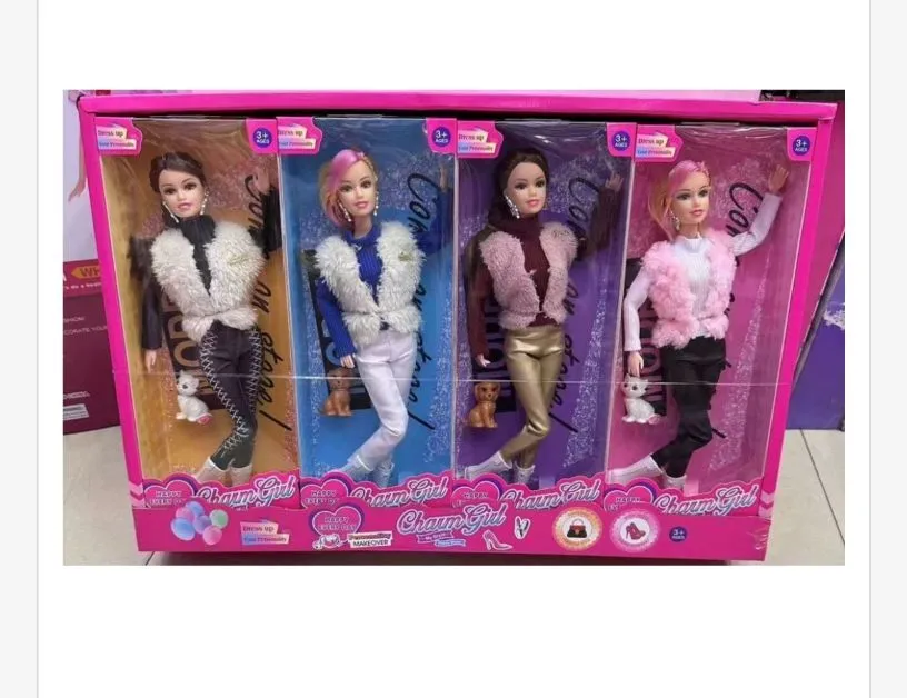 Zabawki Lalki Charm Girl 4 szt w opakowaniu
