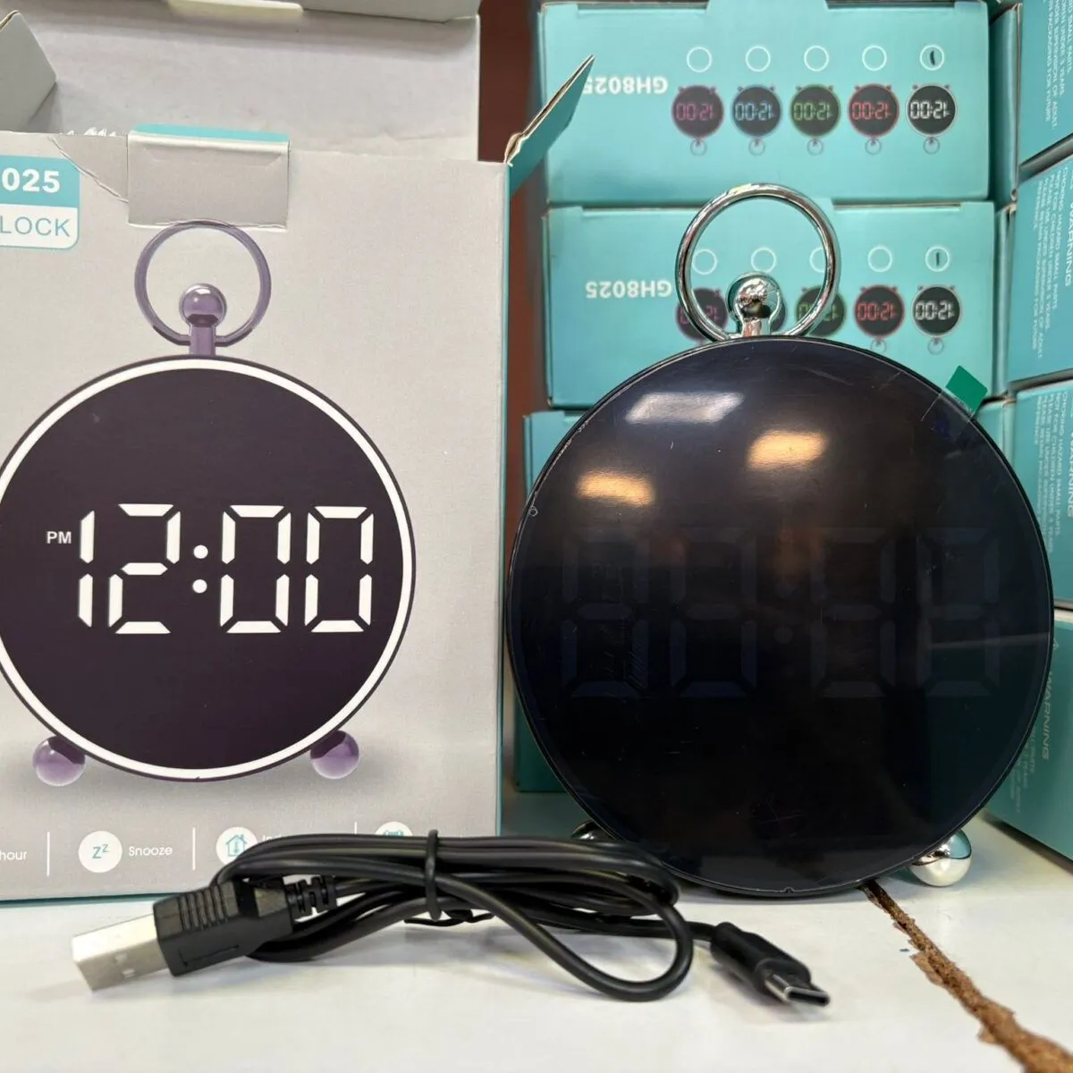 Zegar LED Budzik GH8025 Czarny na Baterie & USB