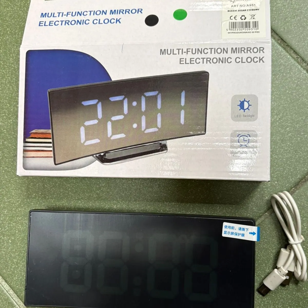 Zegar elektroniczny wielofunkcyjny z lusterkiem LED
