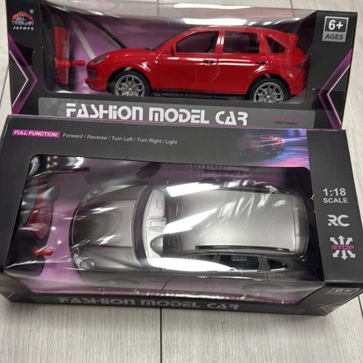 Zabawka Samochód Fashion Model Car RC 1:16 Czerwony i Srebrny
