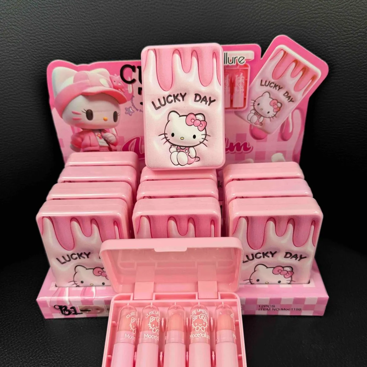 Zestaw Mini Lipstick Hello Kitty Lucky Day - 5 szt w etui