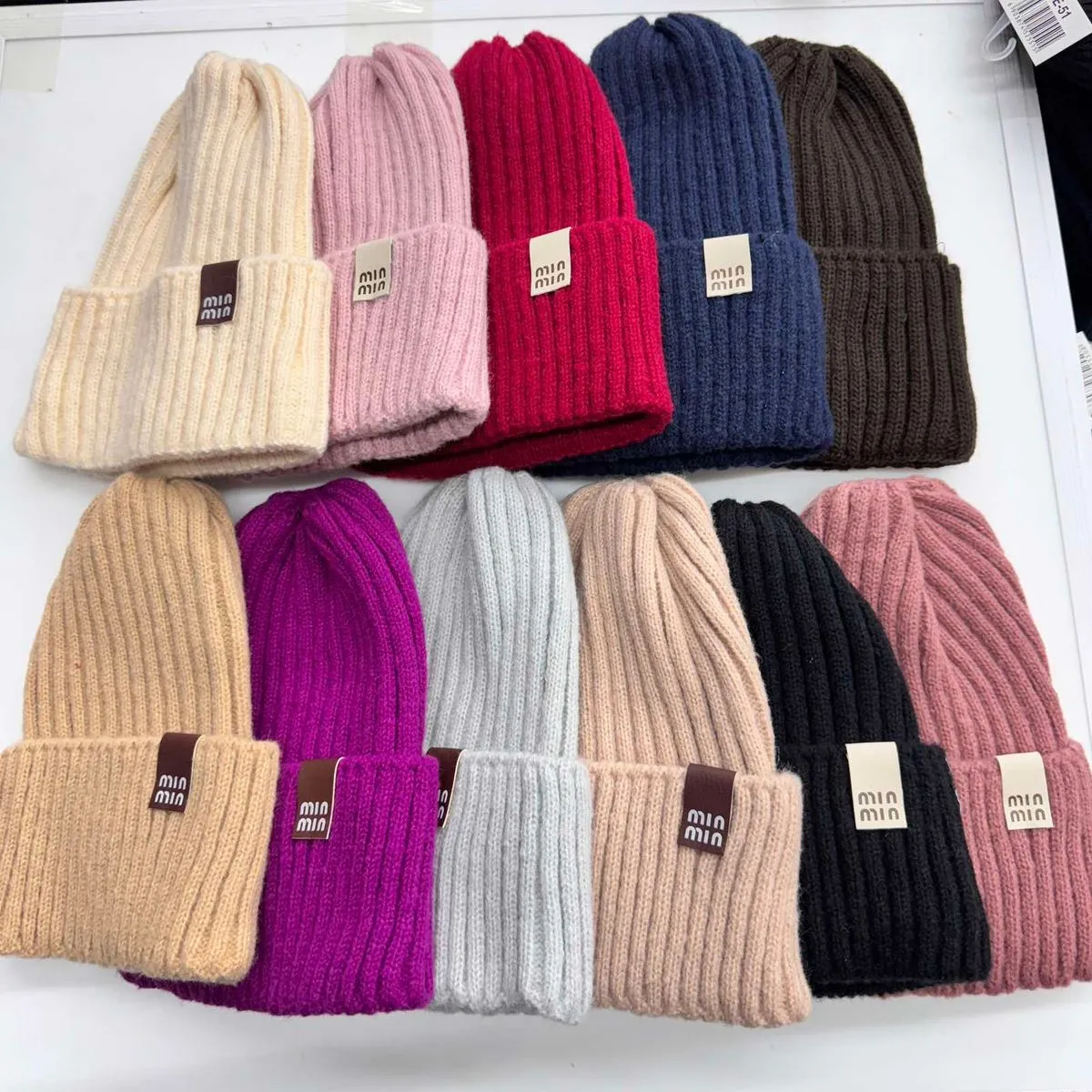 Czapki damskie beanie dzianinowe multikolor
