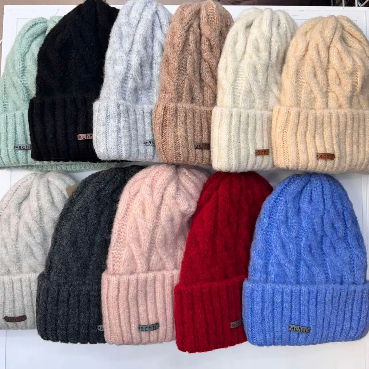 Czapki damskie beanie warkoczowe 12 szt