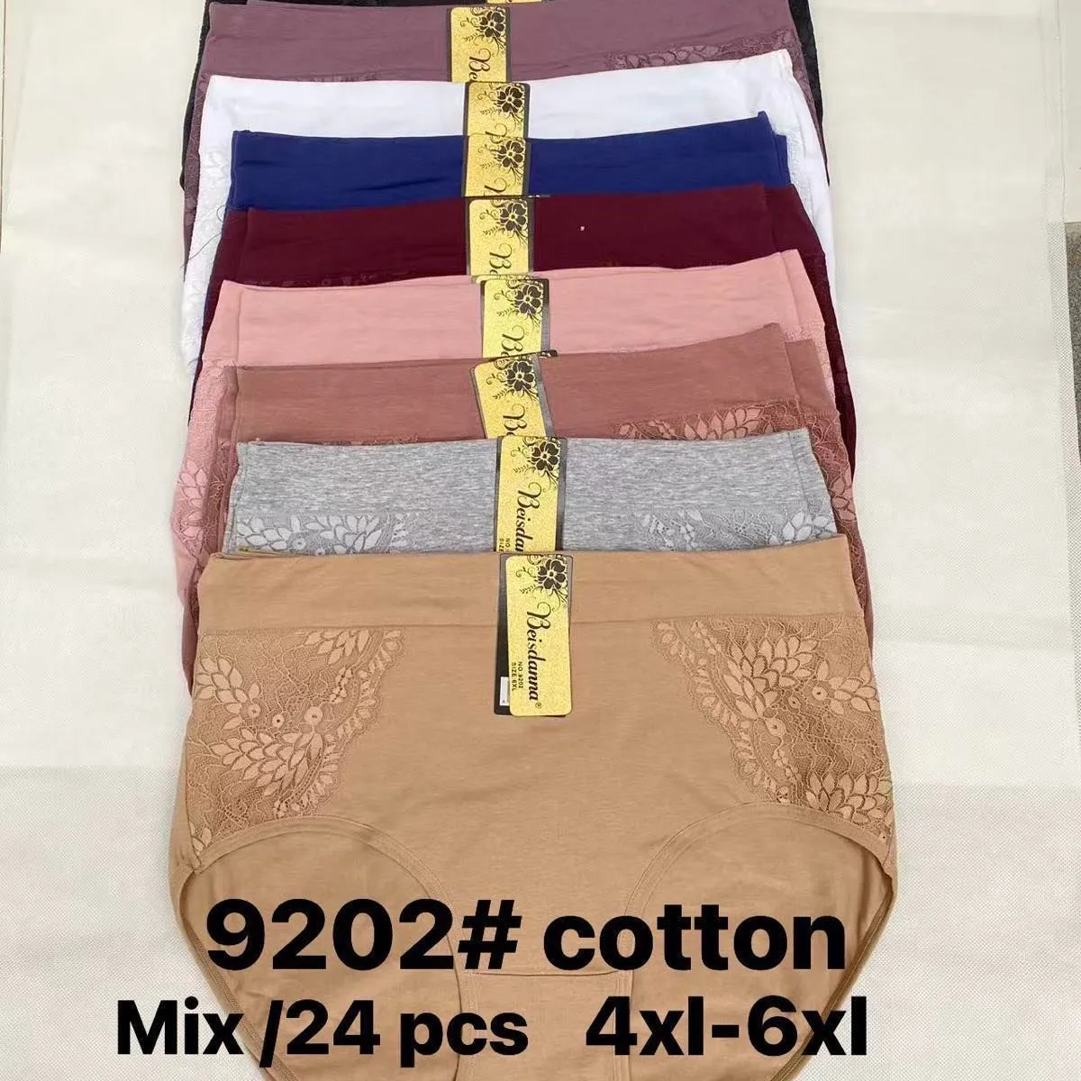 Majtki damskie bawełniane mix kolorów 4XL-6XL 24 szt