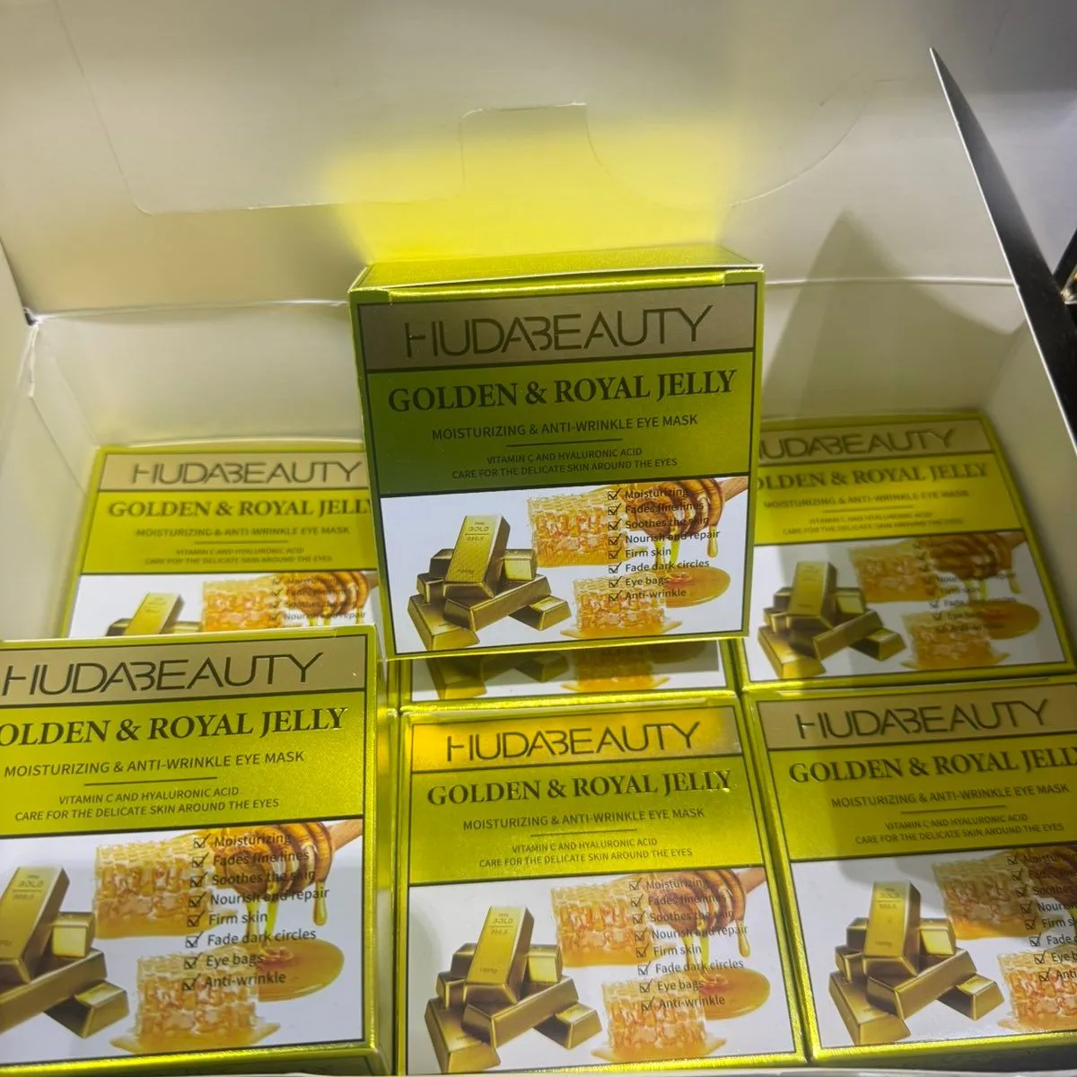 Maska pod oczy HUDABEAUTY Golden & Royal Jelly