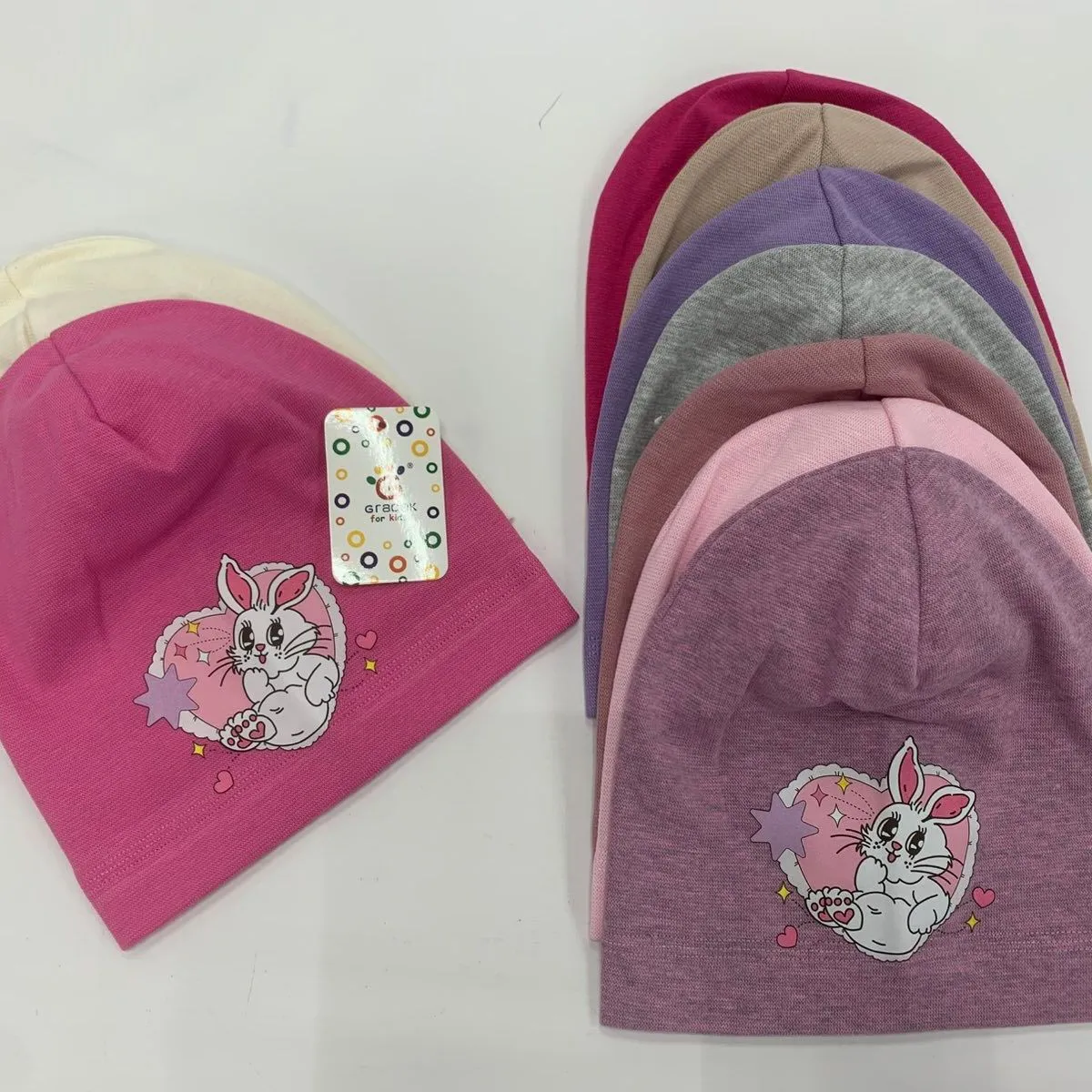 Czapki dziecięce beanie z motywem królika, 8 kolorów