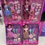 Zestaw lalek Charm Girl z akcesoriami w 4 wariantach