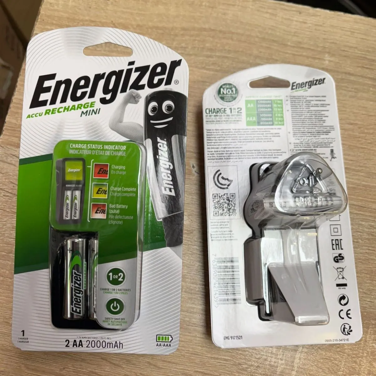 Ładowarka Energizer AccuRecharge Mini do baterii AA/AAA