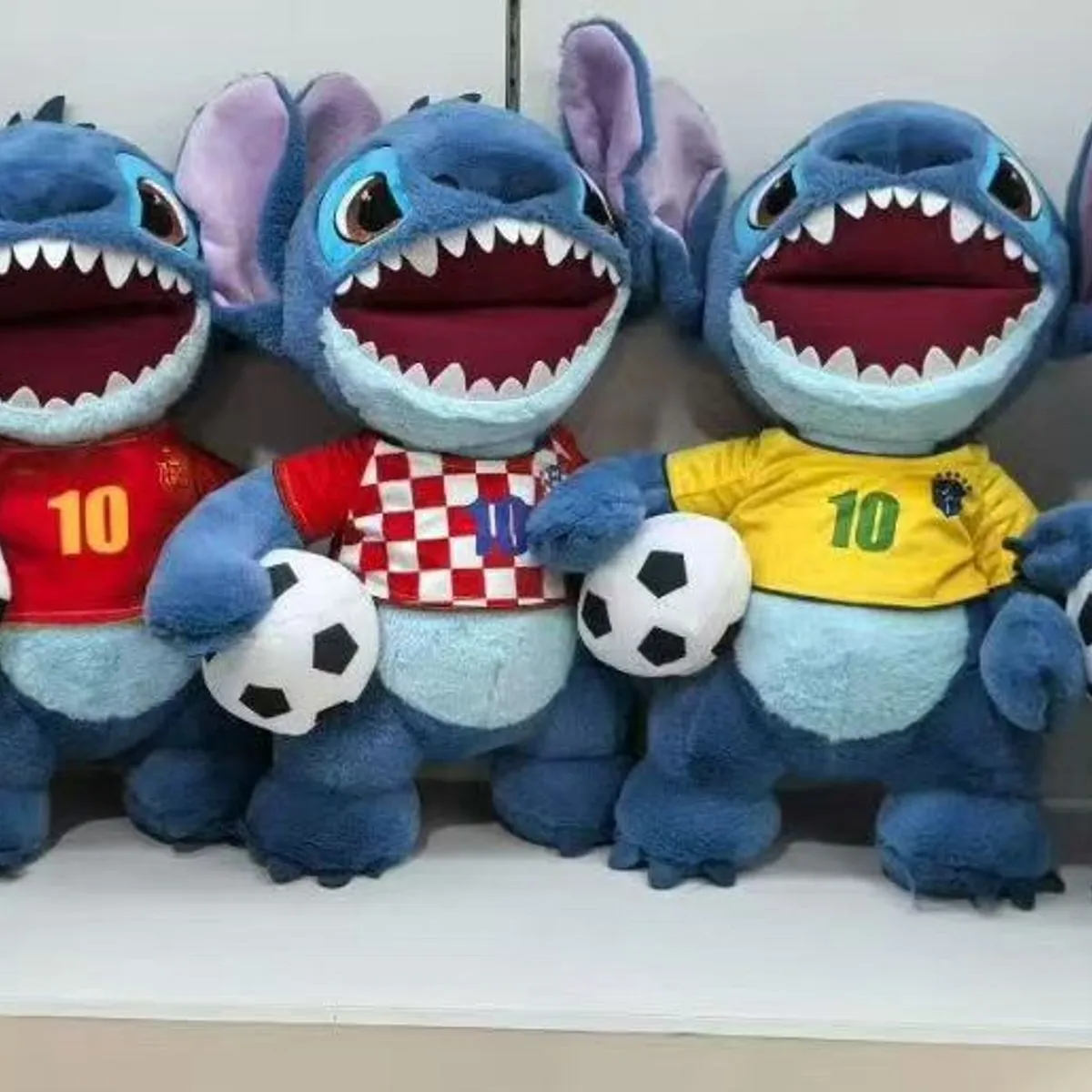 Maskotka Pluszowa Stitch Piłkarz 55cm
