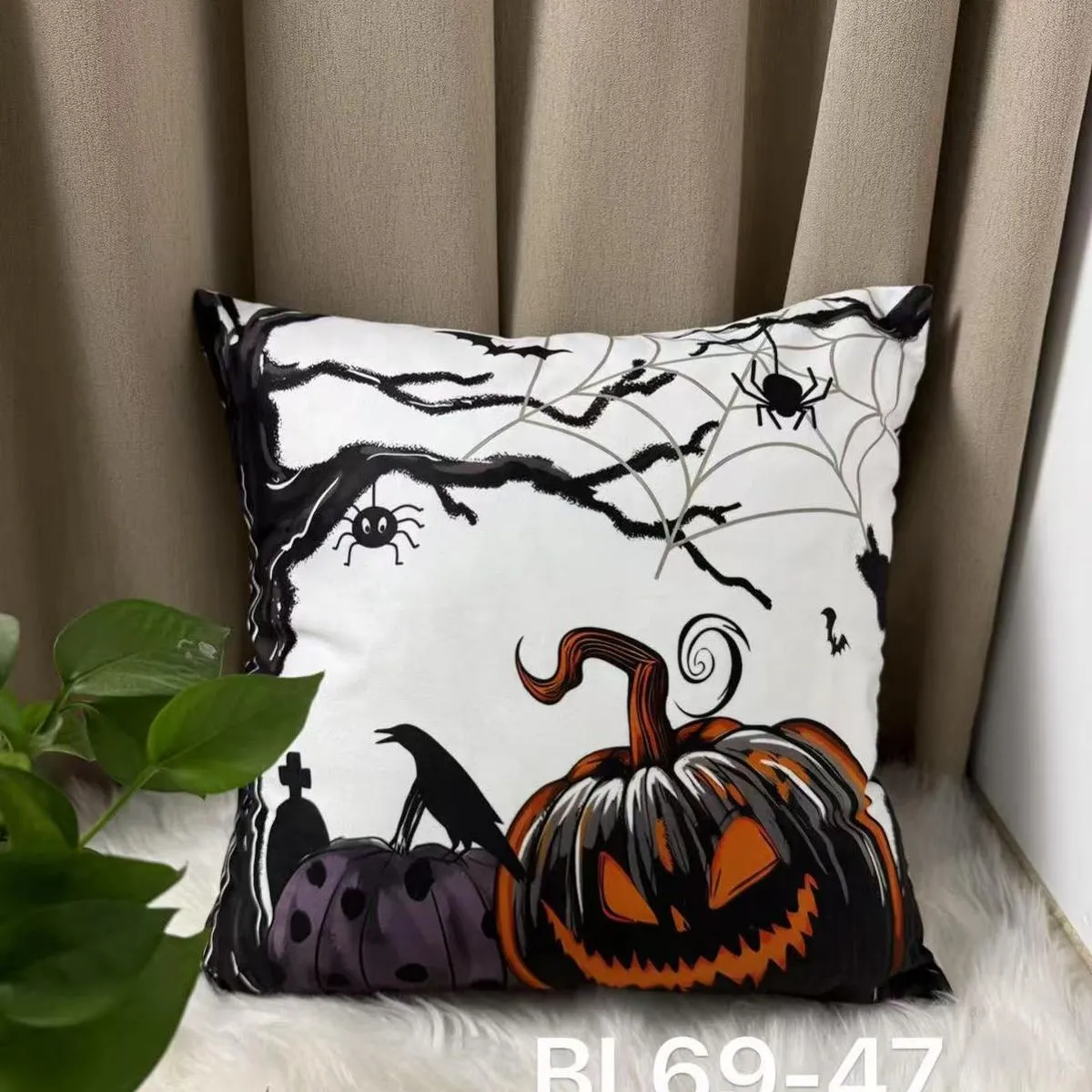 Poszewka Halloween 40x40 cm z dynią i pająkami