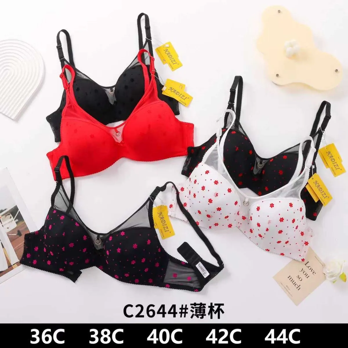 Biustonosz damski C2644 push-up w kolorach czarny, czerwony, biały