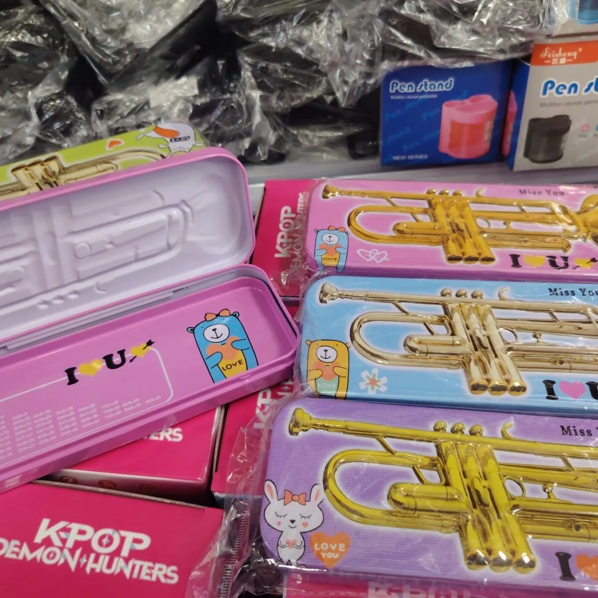 Piórnik Metalowy z Nadrukiem Trąbki Kpop Lemon Hunters