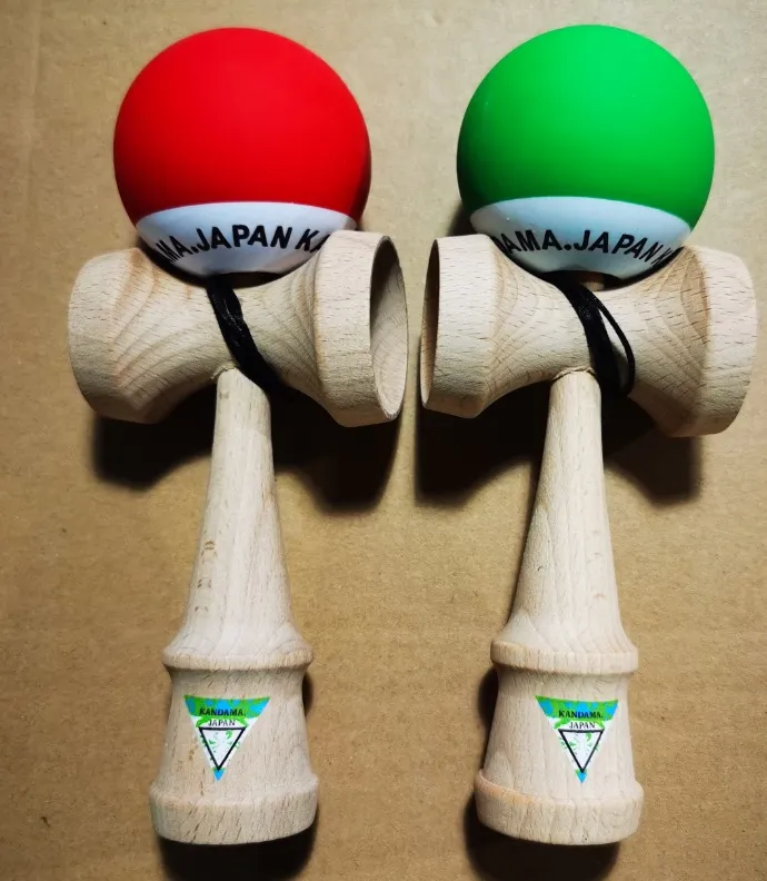 Kendama Play Game drewniana z gumowymi kulami