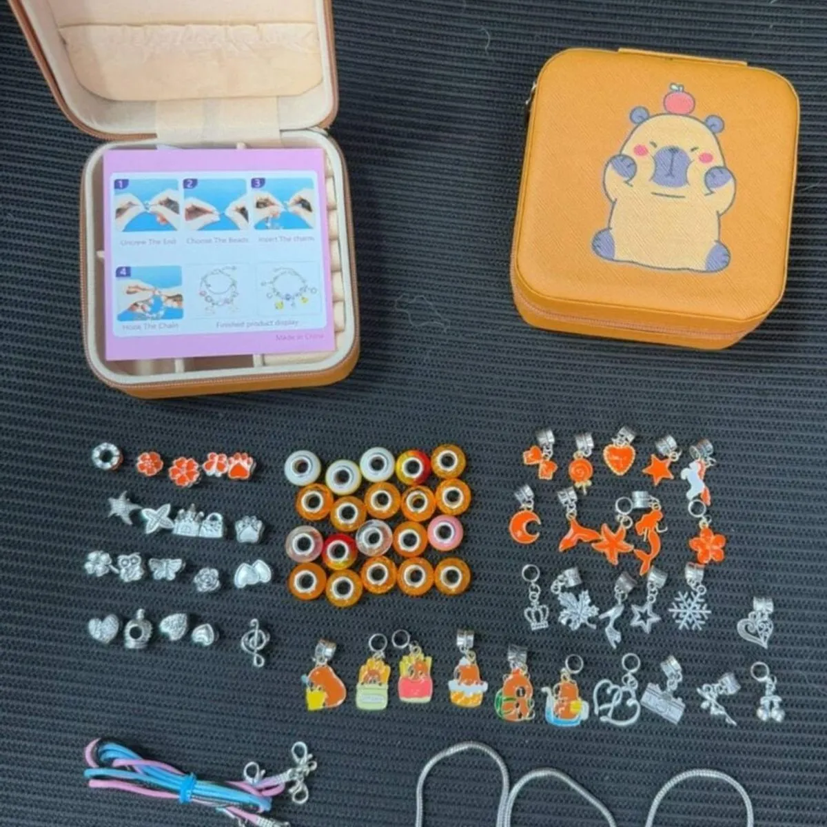 Zestaw do robienia biżuterii Kapibara 73PCS w kuferku
