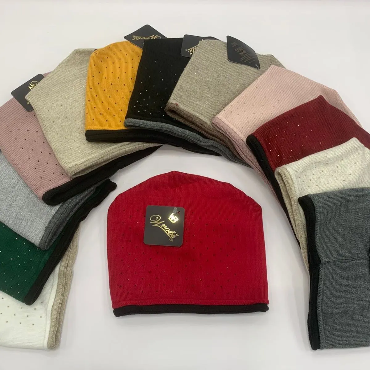 Czapki damskie beanie różne kolory