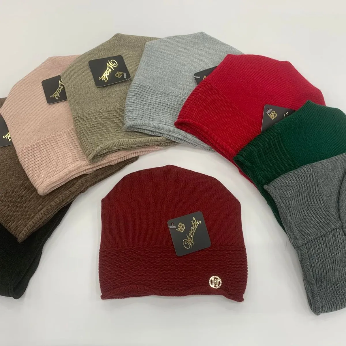 Czapki damskie beanie różne kolory