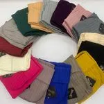 Komplett czapki + szaliki damskie knitowane 12 szt
