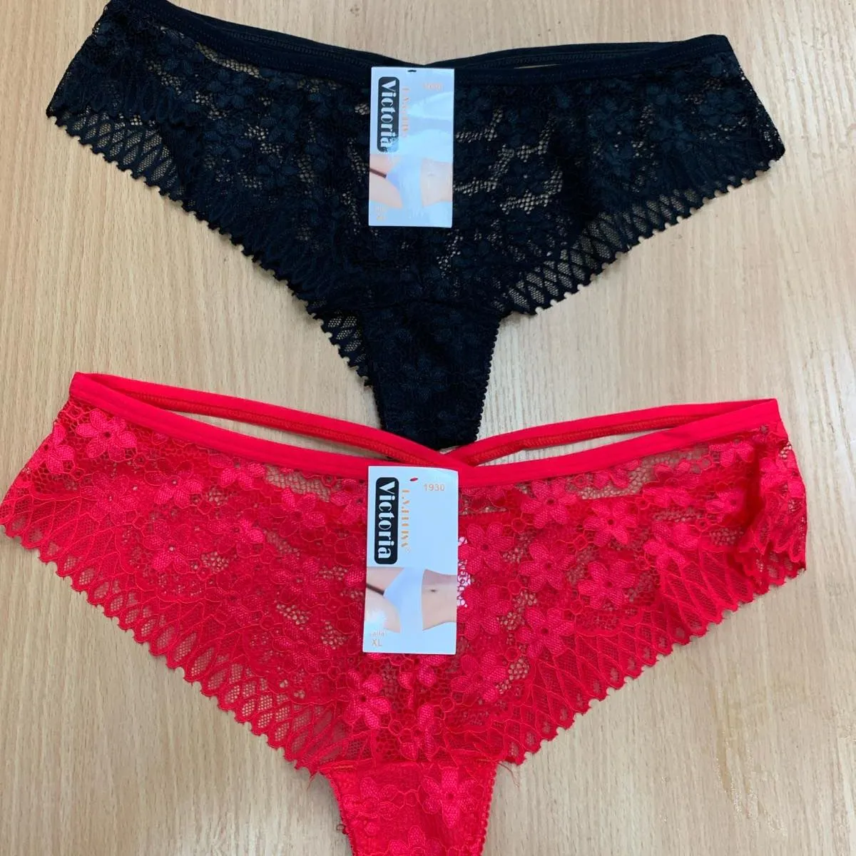 Majtki damskie koronkowe Size M No 1930 czarny/czerwony