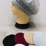 Czapki damskie beanie z perełkami, mix kolorów
