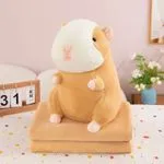 Maskotka hamster z kocykiem beżowa