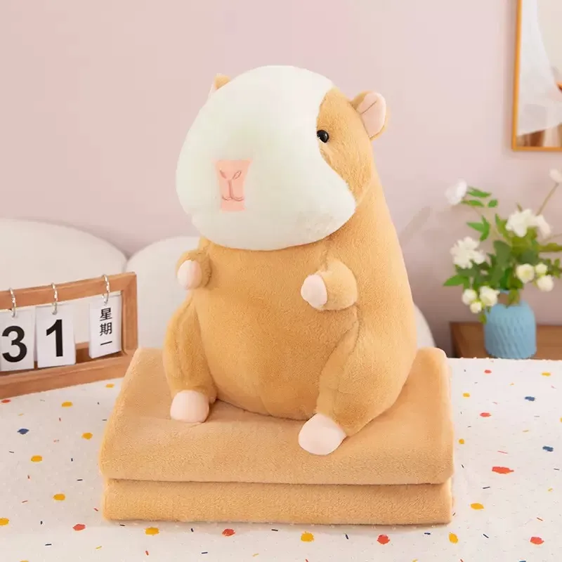 Maskotka hamster z kocykiem beżowa