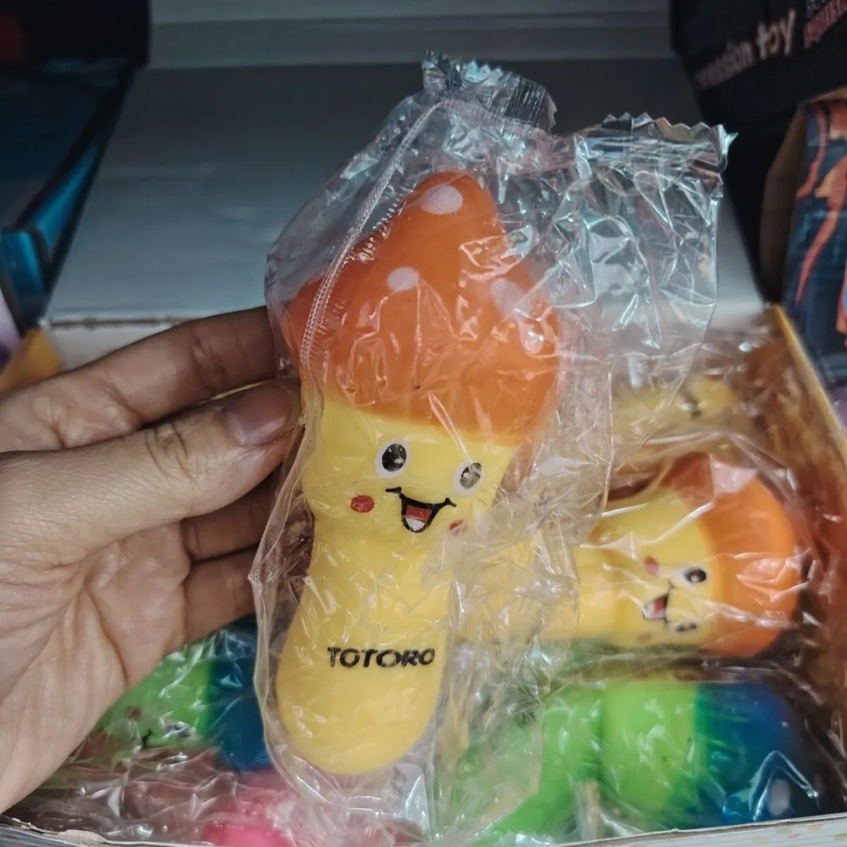 Gniotki Squeeze Toys Totoro Grzybki 12 szt