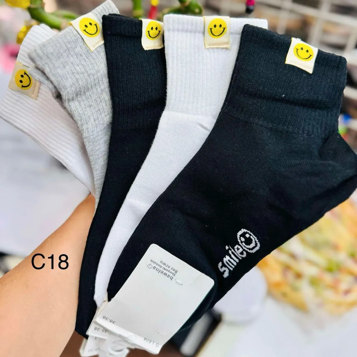 Skarpetki damskie Smiley C18, zestaw 4 szt. różne kolory