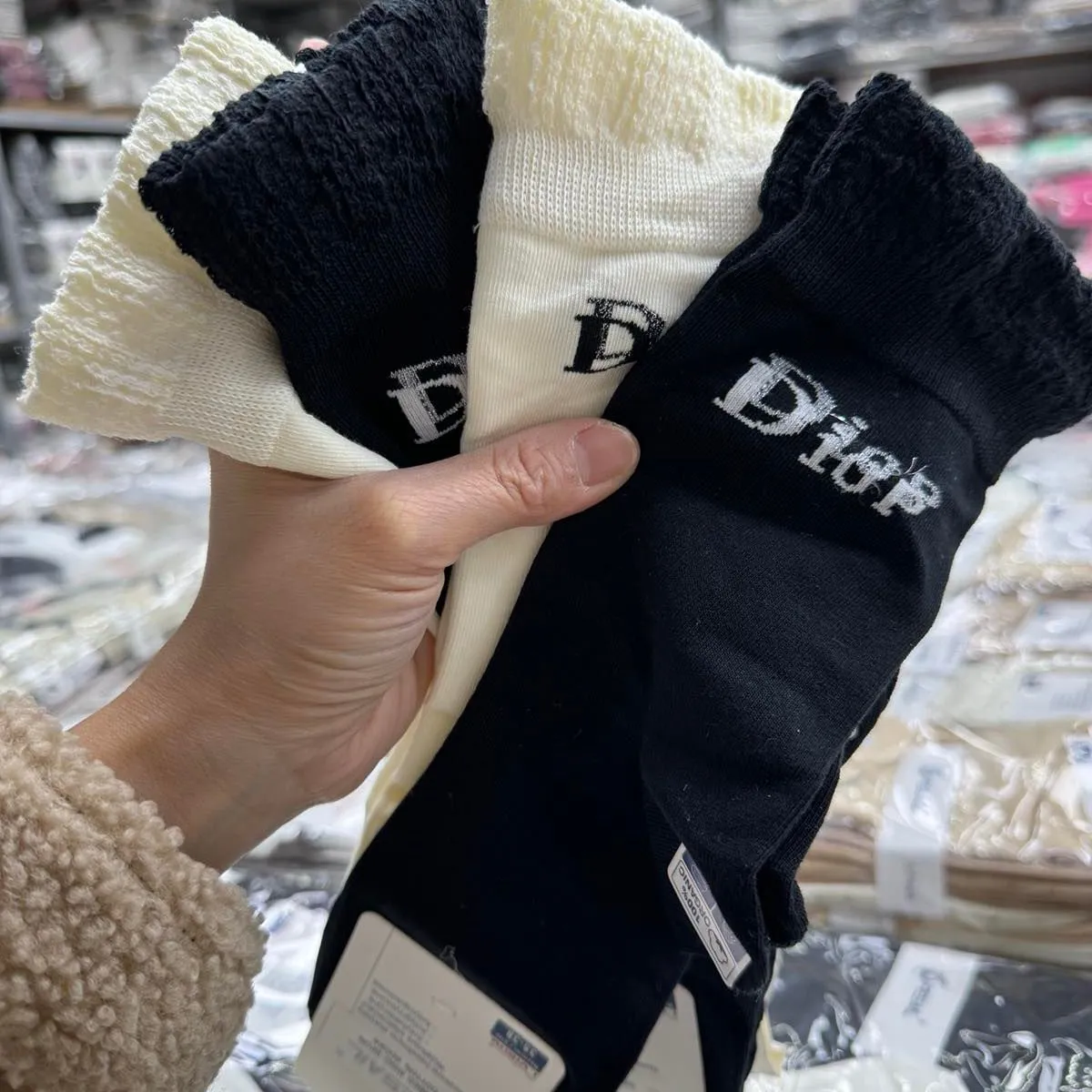 Skarpetki damskie Dior czarne i kremowe