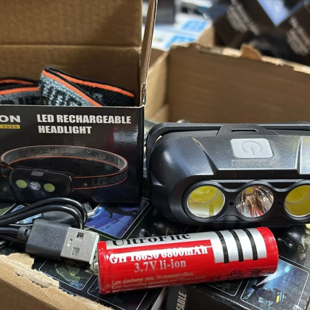 Lampa czołowa LED Bravon 4202 akumulatorowa 3.7V z czerwonym światłem