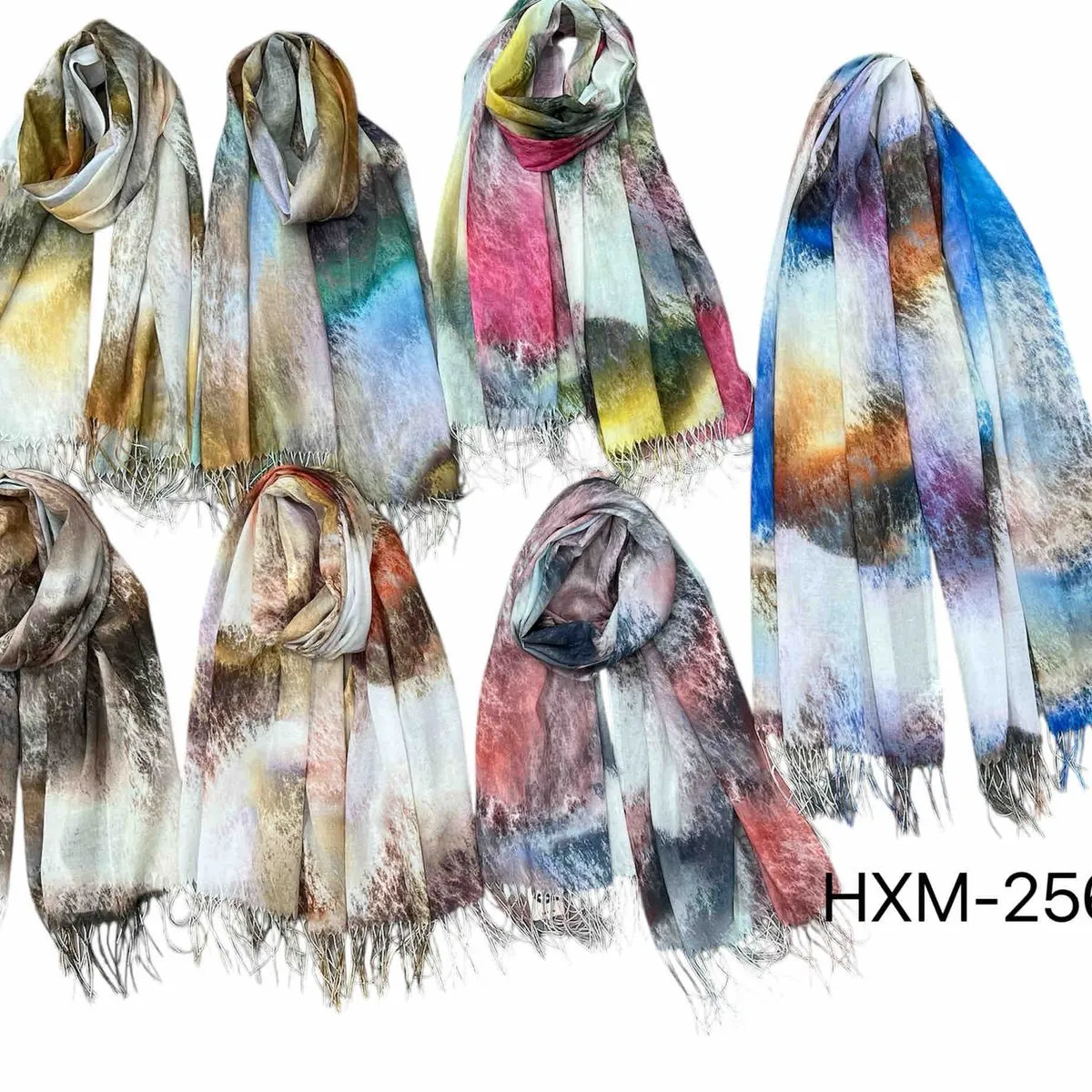 Szaliki damskie wielobarwne z frędzlami HXM-25662