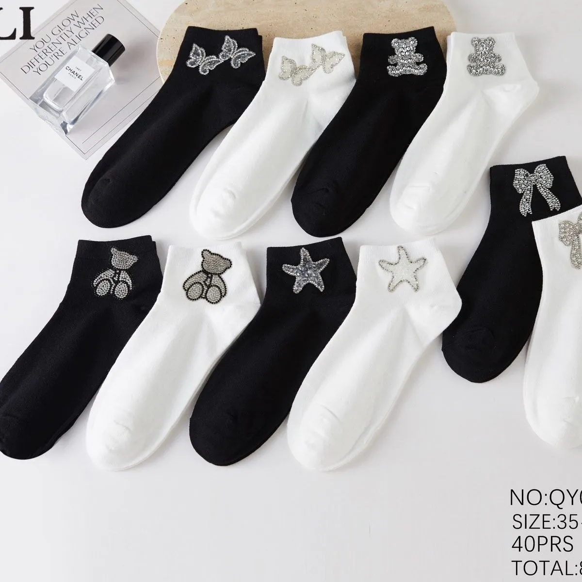Skarpetki damskie z aplikacjami NO-QY008-16 roz. 35-38/38-41