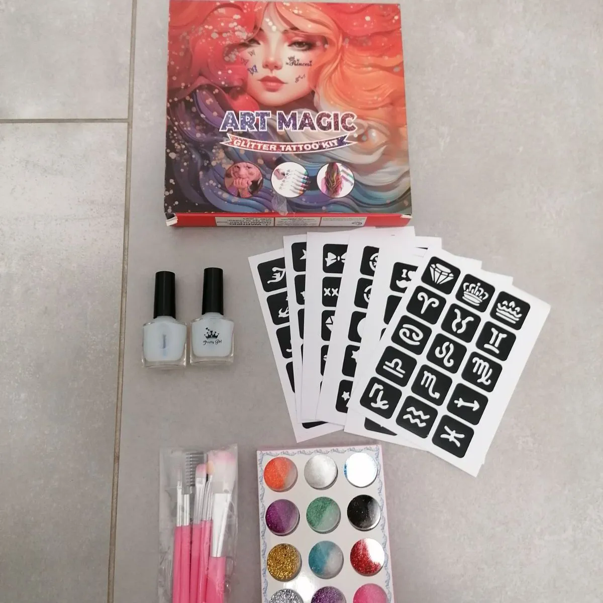 Zestaw Art Magic Tatuaże i Kosmetyki dla Dzieci