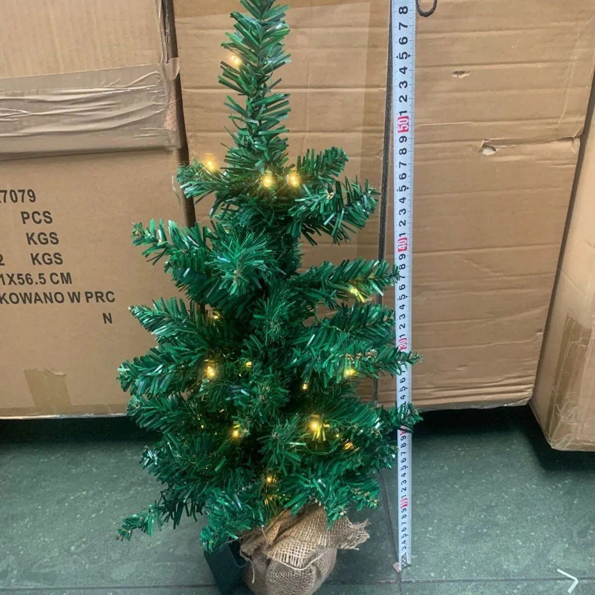 Choinka sztuczna 60cm ze światełkami zielona