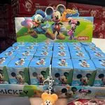 Brelok Mickey Mouse z zabawkami unboxing 24 szt