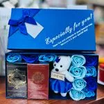 Zestaw Prezent Walentynki: Róże Piankowe, Misiek, Perfumy
