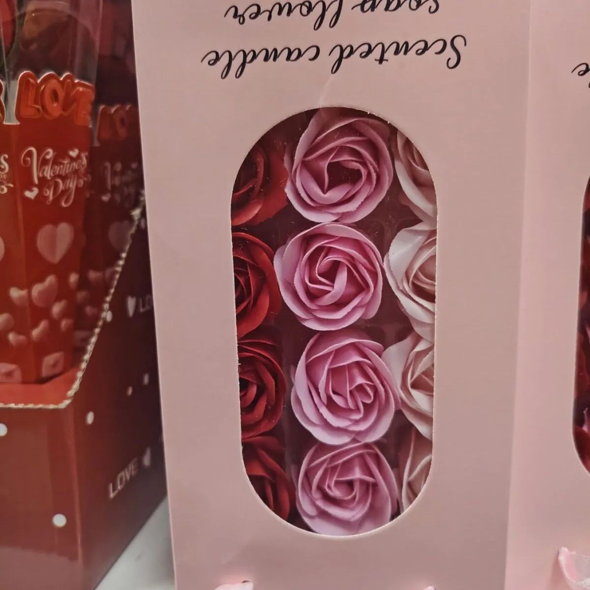 Pudełko Kwiaty - Róże z Mydła Sekret Candle 8 szt