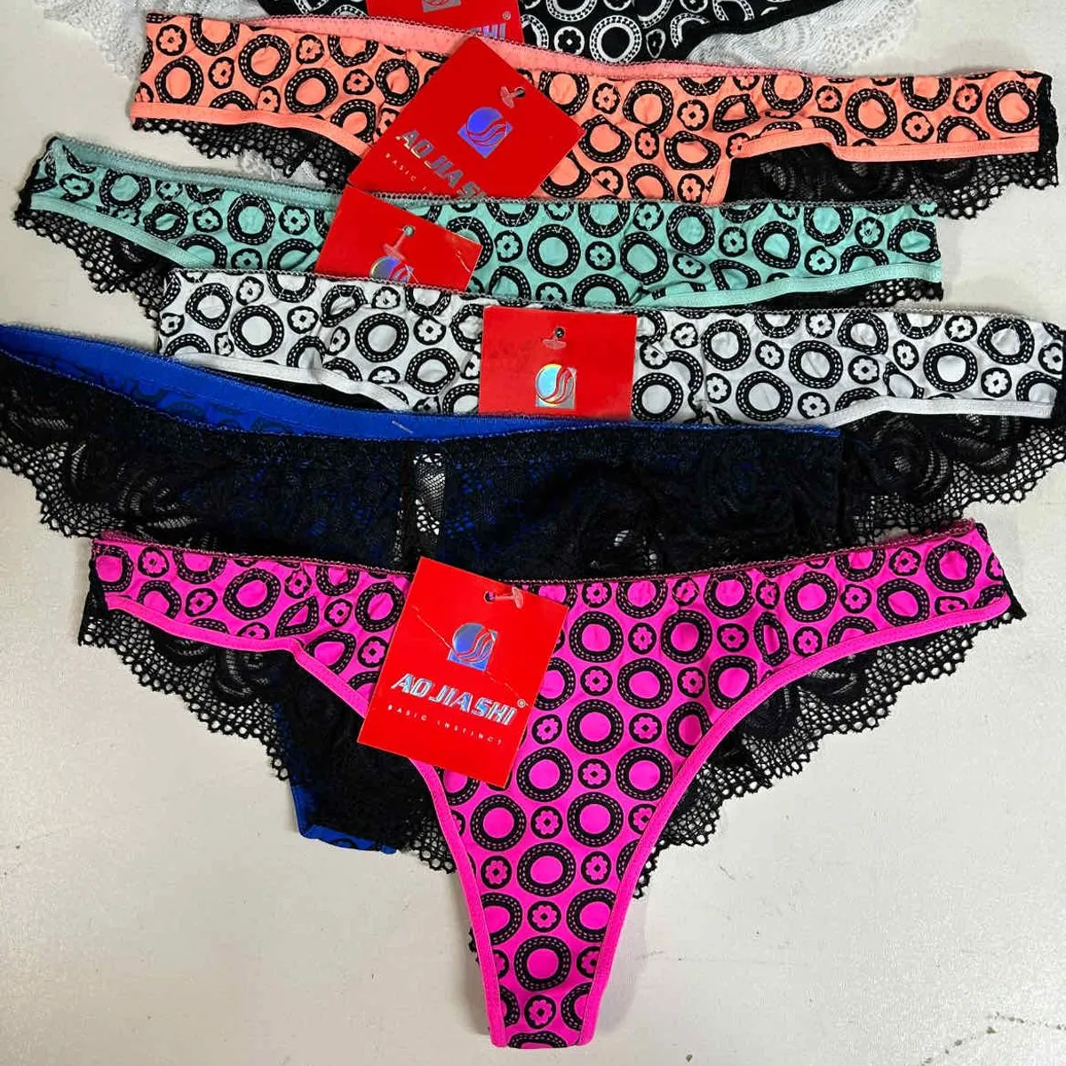 Majtki damskie koronkowe L-XL-XXL W1510# multikolor