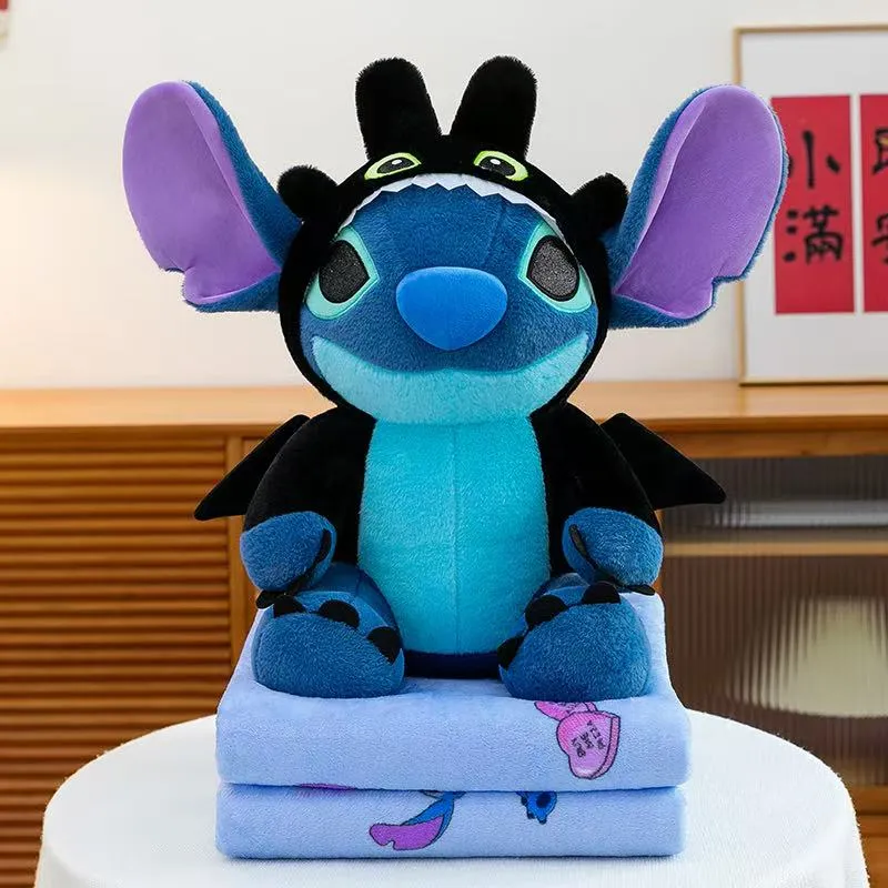 Maskotka Stitch z kocykiem niebieski