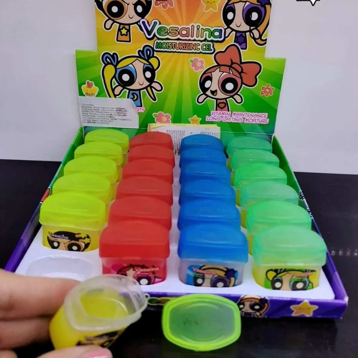 Balsam do ust Vesalina Powerpuff Girls Żel nawilżający 24 szt.