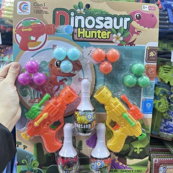 Dinosaur Hunter zestaw: 2 pistolety na kulki i kręgle + 12 kulek
