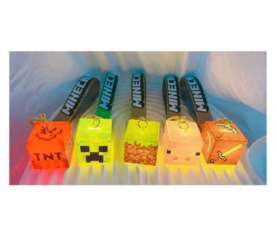 Brelok Minecraft świecące kostki z paskiem, mix wzorów
